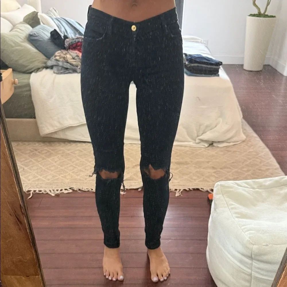 Black Distressed J BRAND Dark Denim Jeans - Size 26 Super Skinny Blackout Jean